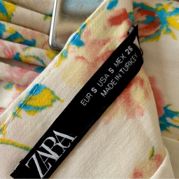 Zara| Pretty Pink & White Floral Flowy Flair Lined Back Zip Mini-Skirt Sz S - Picture 6 of 6